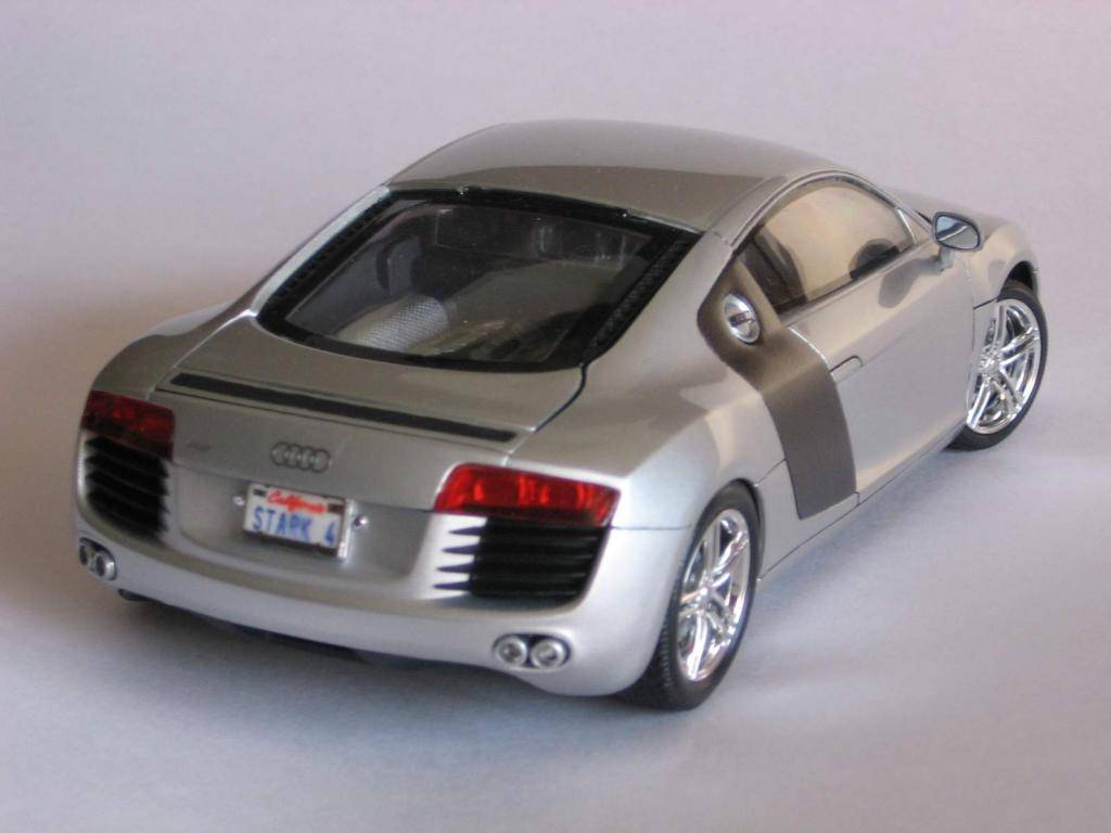 Audi R8 - Iron Man Audi-R8-003_zps4d7f309b