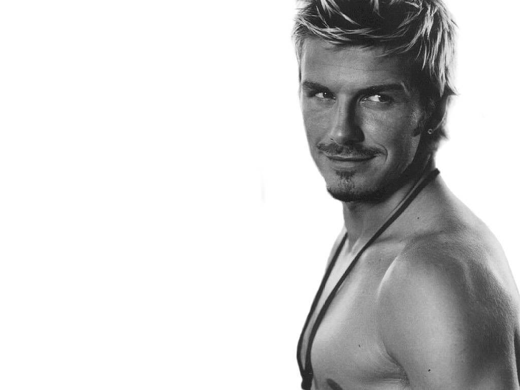 صور للنجم بيكهام David_beckham202201024