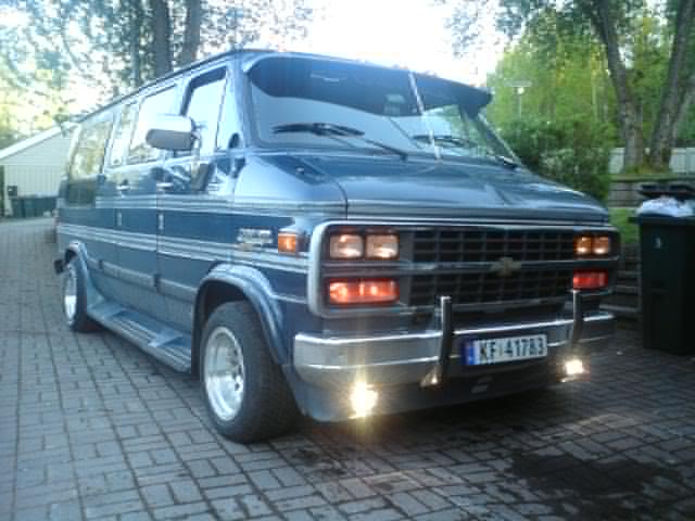 StigAre's 92 Chevrolet G20 Starcraft SL Brougham DSC00450