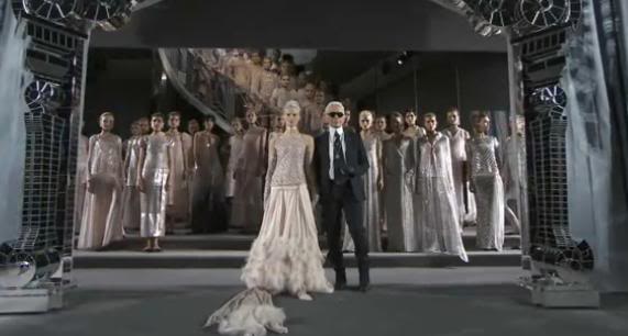 Thiết kế sàn diễn - Một phần không nhỏ khẳng định thương hiệu của CHANEL Chanel-spring-2011-couture-Paris-Karl-Lagerfeld