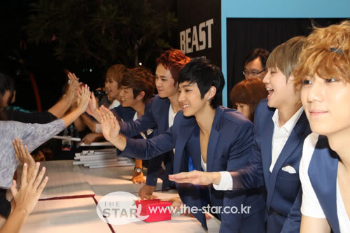 El éxito de BEAST en Singapur 100625SIngthestar3