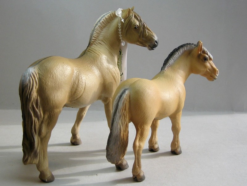 Some new Collecta horses released in February 2013 - Page 2 Billede5598_zpsca07dbe5