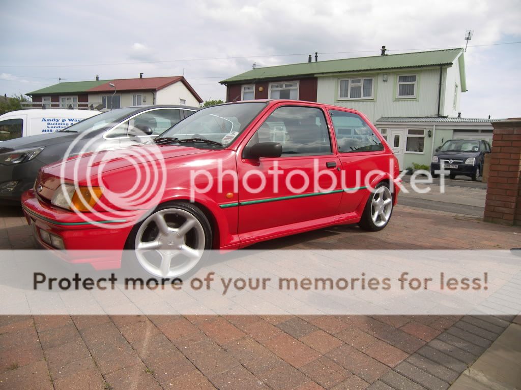 Ford Fiesta RS Turbo.  062