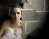 Black Swan [2010] Th_19495238