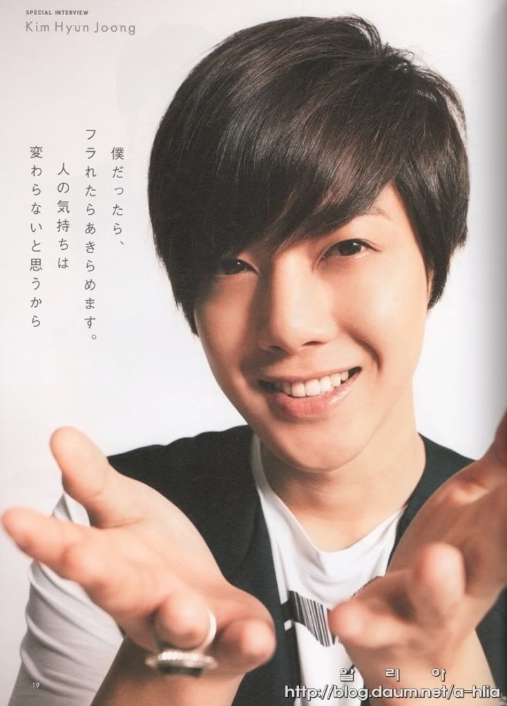 [scans] Kim Hyun Joong - Osaka Playful Kiss FM photo book scans  PlayfulKissinterview17