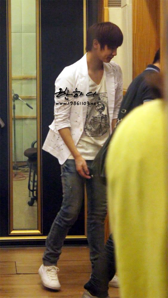 [YS] KBS Kiss the radio [27.05.11] 79520958f353c5d38d5430f