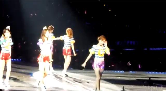 [PICS/GIF][14-09-2011] Yulsic moment in Taiwan - Comeback so hot & sweet! 7