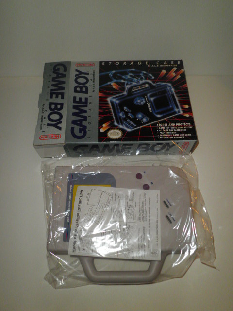 [VENTE] Game Boy storage case en boite MINT P4040433_zps9738589b