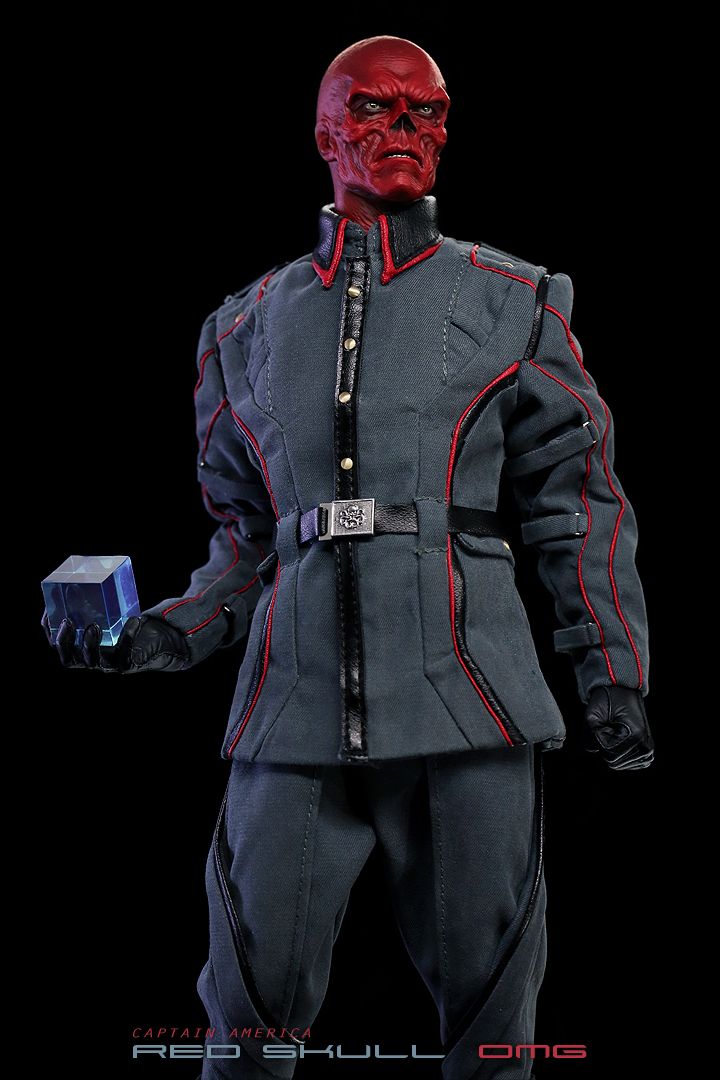 [Hot Toys] Red Skull - Captain America: The First Avenger 1/6 scale - Página 9 A8a5ae7e