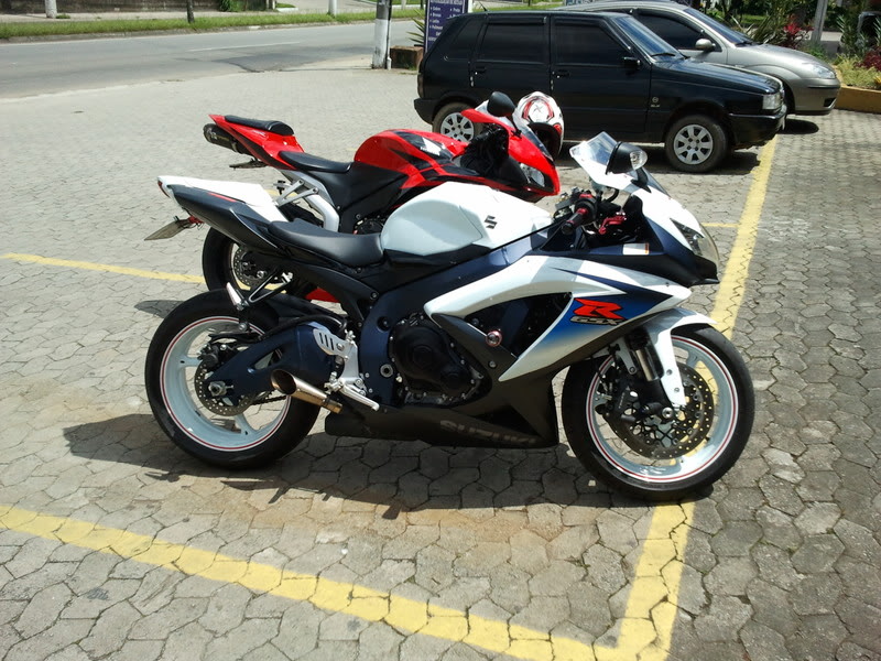 APRESENTAÇAO GSX R 750 12 Motoca