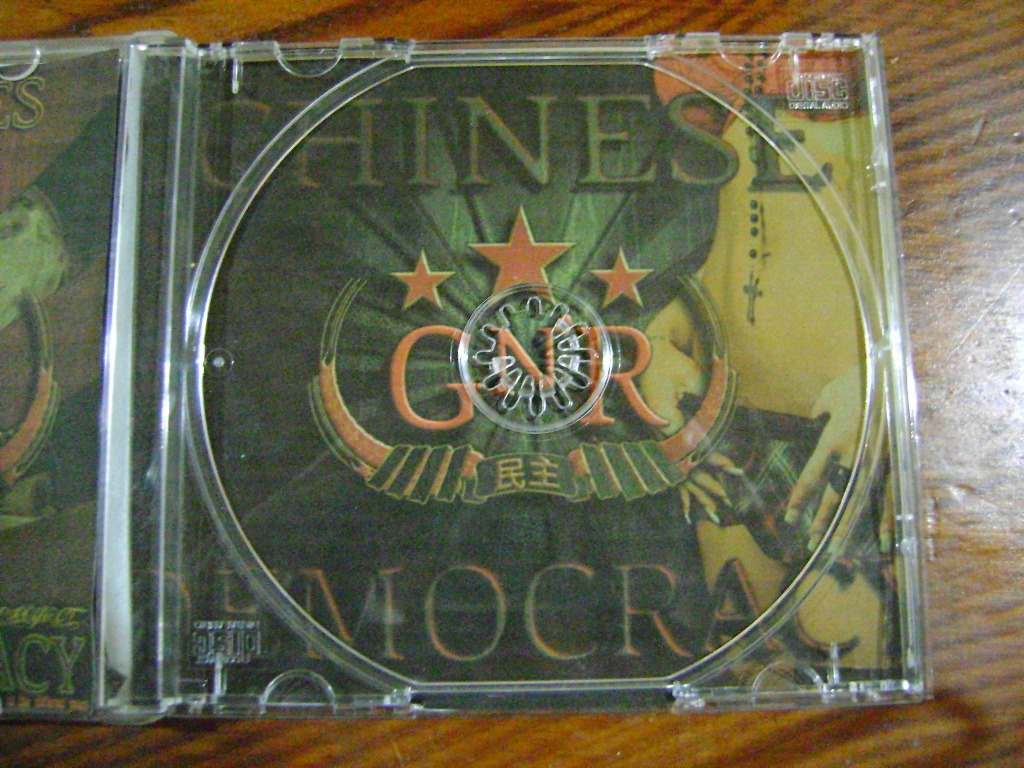 [MP3] Guns N' Roses @ Chinese Democracy Live Version *Remaster* DSC02608