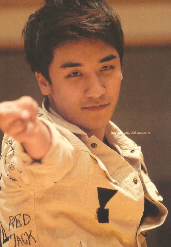 [Pics] Photo Book de Big Bang del Love & Hope Tour 2011 (1) 6b5086a9