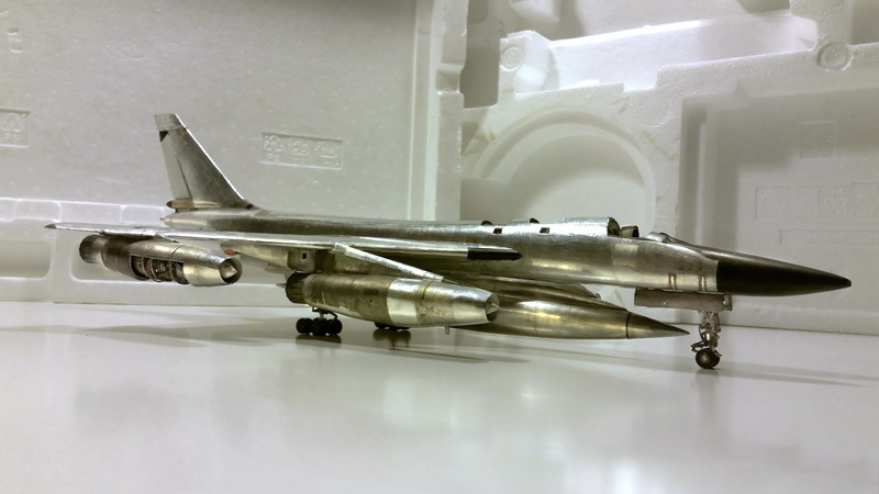 MWP Project  "Hustler" : Convair B-58 Monogram kit 1/48 scale model : Nuclear bomber of the "Cold War" 20150604_225308