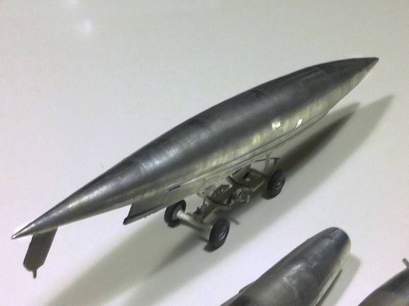 MWP Project  "Hustler" : Convair B-58 Monogram kit 1/48 scale model : Nuclear bomber of the "Cold War" Pod__18