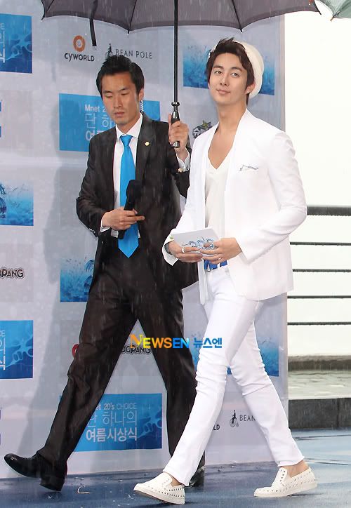 [HJB] Mnet 20s Choice Award (Blue Carpet) [07.07.11] 1920a5cc73f420bdd3006042