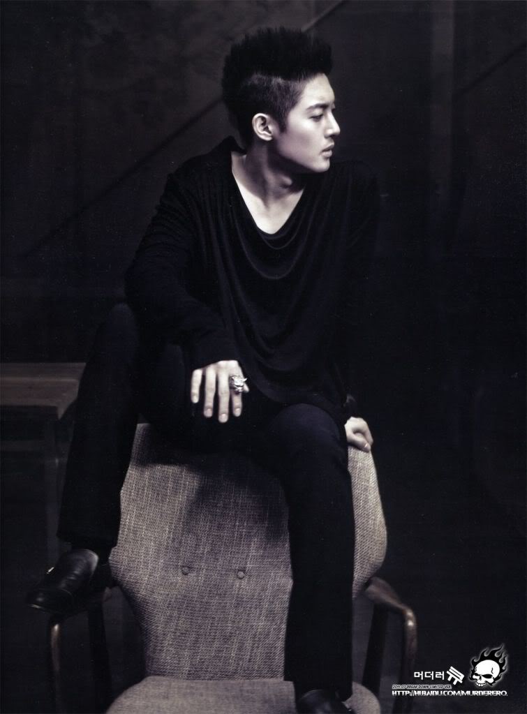 [scans] Hyun Joong – ‘Break Down’ Limited Edition Photobook (3) 1f2939e4b0518f74fcfa3cc-1