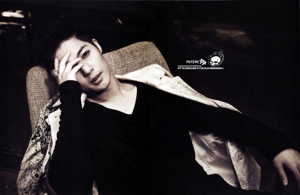 [scans] Hyun Joong – ‘Break Down’ Limited Edition Photobook (3) B4bbc8450711c36bb2de05c-1