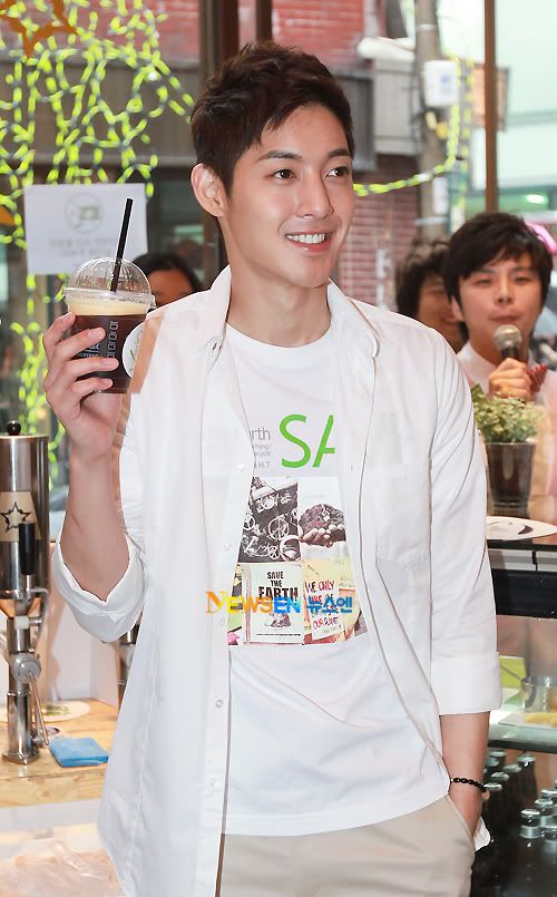 [HJL] HangTen Save the World Campaign [27.06.11] Dbfe0d18b829abe06438dbd6