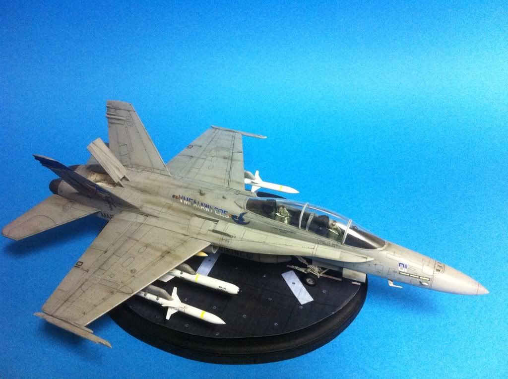 F-18D Hornet      1/48 HobbyBoss 456a4ad3