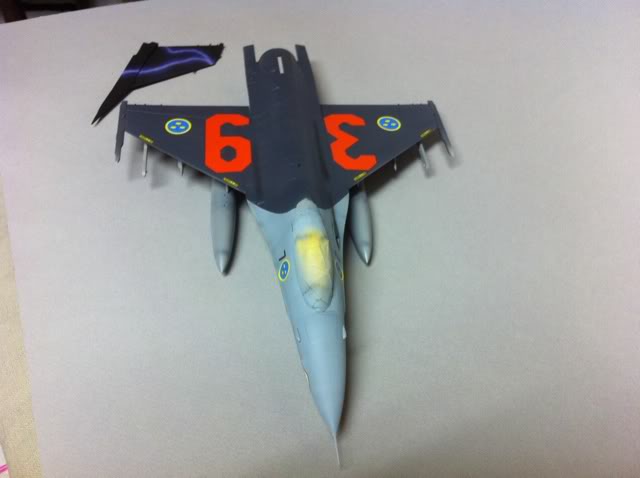 F-16 "313sqn 50years"  Hasegawa 1/48 goes Swedish Viper - Sida 3 E84b03df