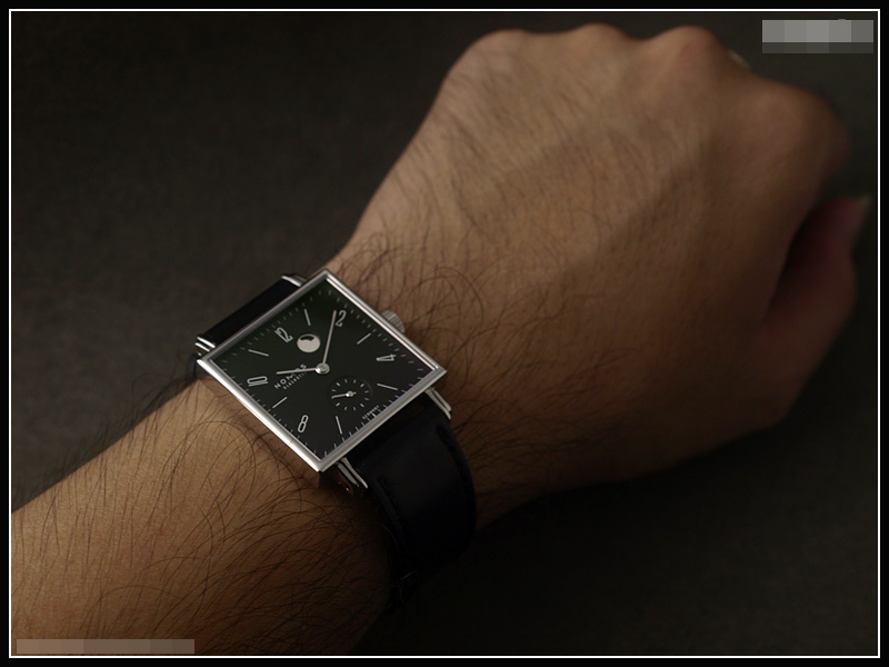 Quel montre automatique rectangulaire pour 1000€? Nomos-tetra-reserve-blk8_zpsc5037c76