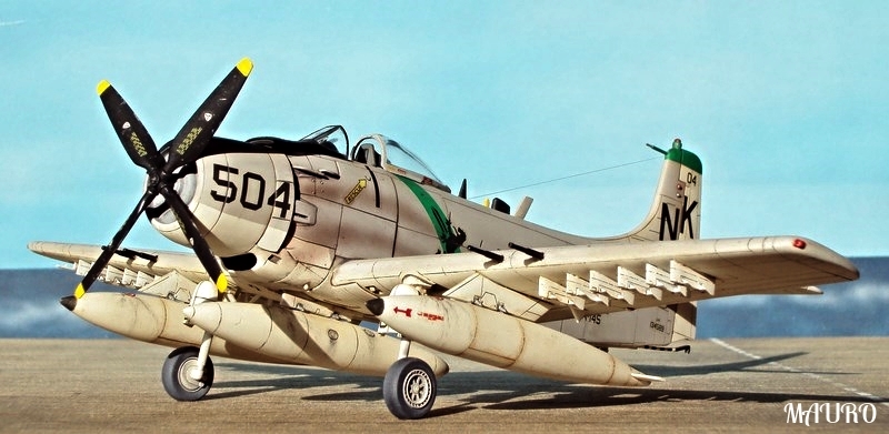 DOUGLAS A-1 "SKYRIDER" - De Hasegawa 1/72  SR-2800x600-VSO_zpsdf49668f