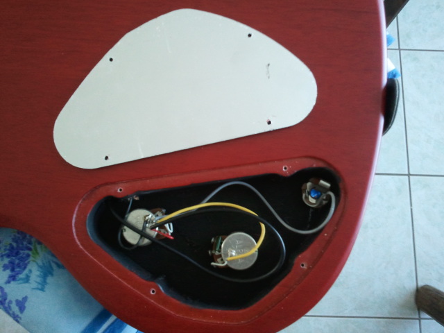 Tutorial d'un amateur : Montage d'un Gibson P94 2012-01-11140047