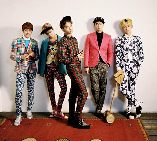 [INFO/230313] SHINee ha sido nominado a 4 premios en World Music Awards 2013 1-3_zps9fafee0e