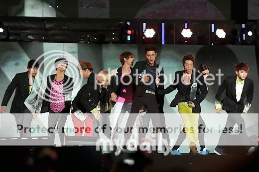 Super Junior @ Incheon Korean Music Wave 2011081322094111341