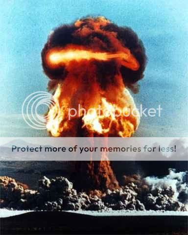 Picture Wars Atom_bomb_2