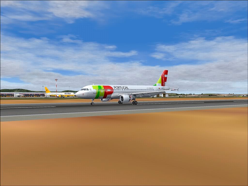 [FS9] - Voos de Fim de Semana de Páscoa LPFR_TAP10