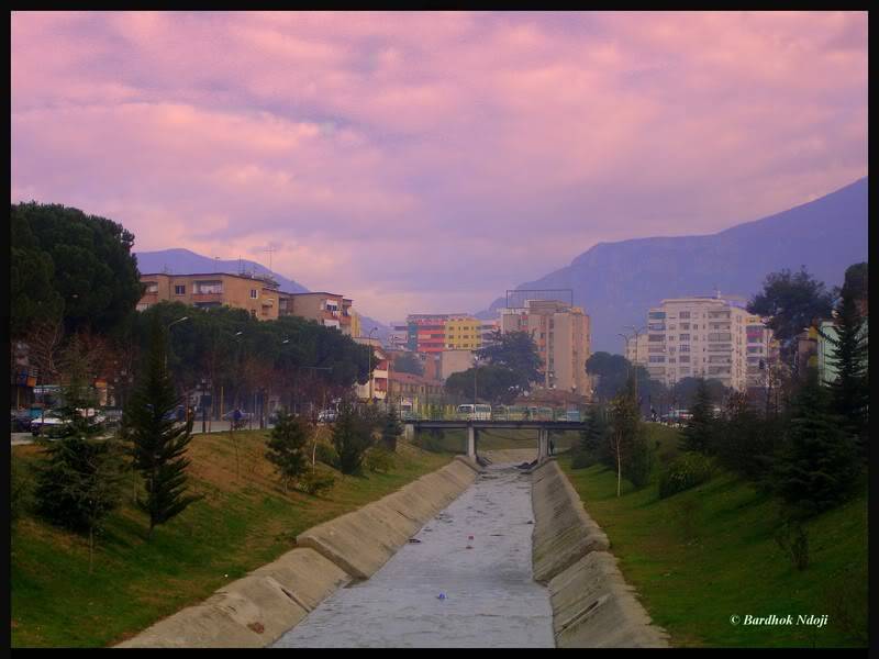 Tirana sot. - Faqe 2 DSC02798