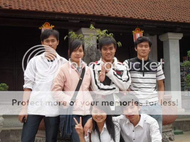 Z4 và những người bạn..tại Văn Miếu đây (post giúp Tuấn, mừng sinh nhật, kakaka =)) ..) SDC11475