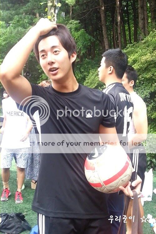 Футболистът Kim Hyung Jun от FC Avengers - Page 12 801171050