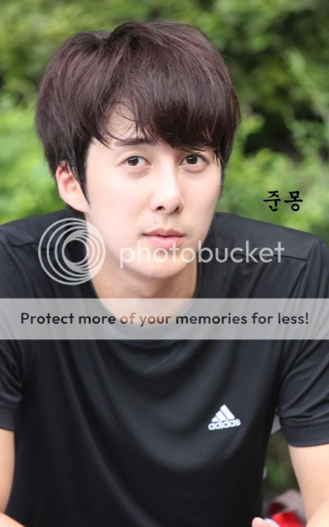 Футболистът Kim Hyung Jun от FC Avengers - Page 12 80becfef76094b366e47d030a2cc7cd98c109d2e