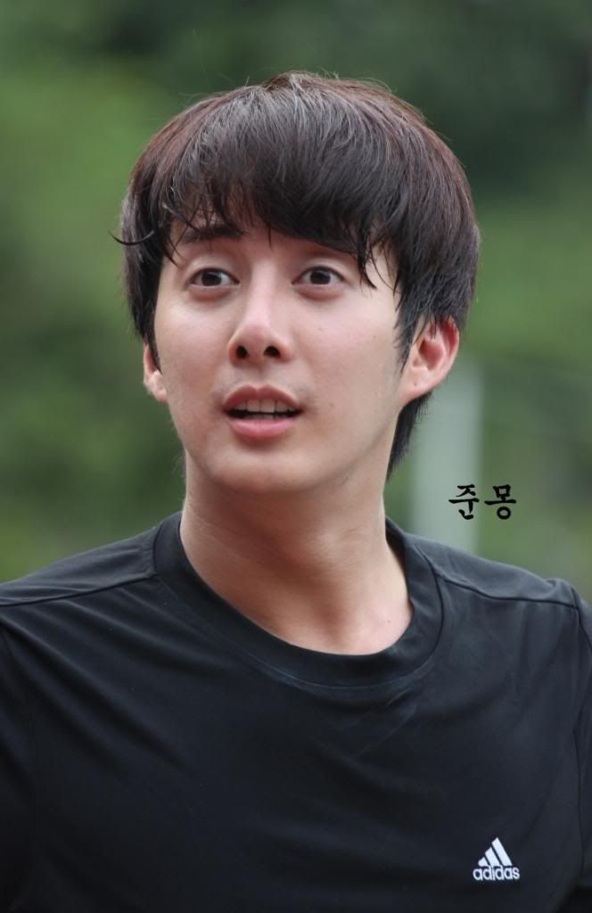 Футболистът Kim Hyung Jun от FC Avengers - Page 11 88c8b2fd5266d016203954f5962bd40734fa35da