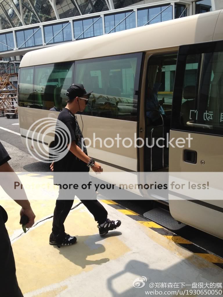 [Pics] Big Bang llega a Shanghai para el Alive Tour Bigbang-shanghai-120720_004