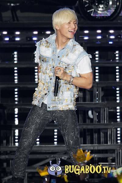 fotos - [Pics] Más Fotos de Big Bang en el Yamaha Concert en Tailandia BIGBANGYamahaThailandConcertbigbangupdates-23