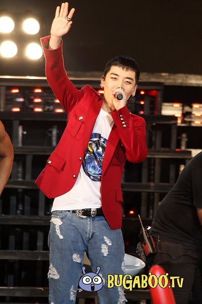 fotos - [Pics] Más Fotos de Big Bang en el Yamaha Concert en Tailandia BIGBANGYamahaThailandConcertbigbangupdates-35