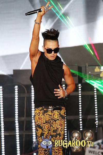 [Pics] Más Fotos de Big Bang en el Yamaha Concert en Tailandia BIGBANGYamahaThailandConcertbigbangupdates-9