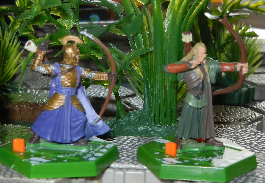 Cool Figures for possible Customs LotR%20Combat%20Hex%20Archers1