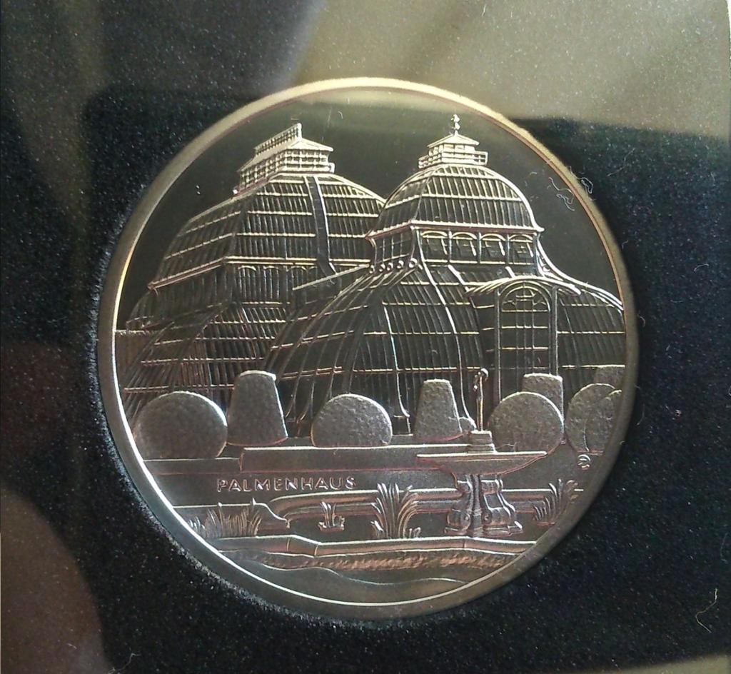 Castillos de Austria. 10 euro Proof. Dedicado a Ruffle! 2004-Schoumlnbrunn%20B_zpsaohdbs1e