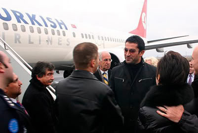 Kenan Imirzalıoğlu - Pagina 9 Kenan_451