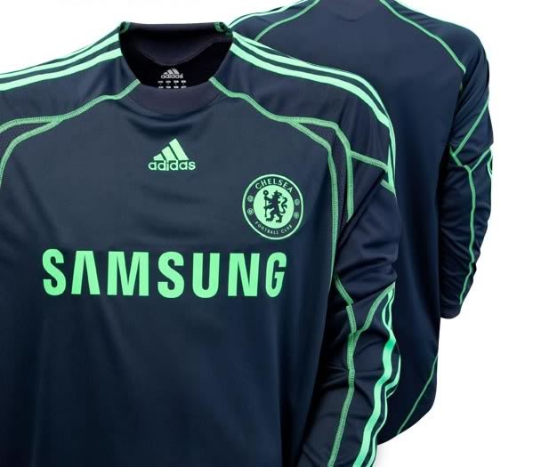 ¿Cuáles son las 3 mejores equipaciones que tuvo Chelsea en su historia? Chelsea-09-10-adidas-kit-gk