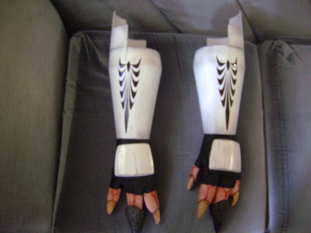 General Plo Koon (estilo Clone Wars) Plo-Koon-Hands-and-Gauntlets-finished-2