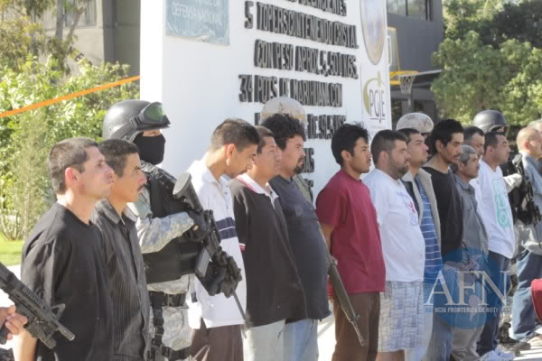 Detienen al Boxer en Rosarito Detendidosguicho7