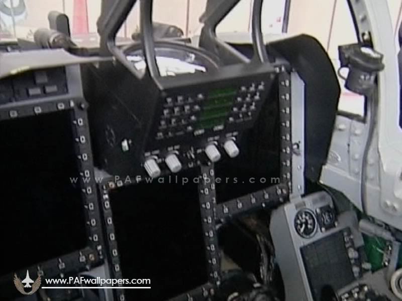 Fadea inicia conversaciones con Chendgu Aircraft para co-fabricar el FC-1 - Página 8 Thunder_cockpit_1