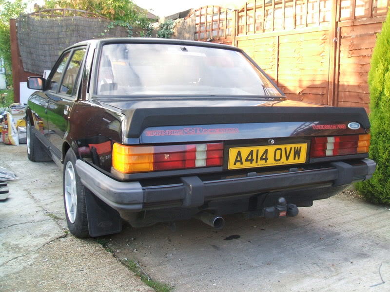 85 Granada 2.8 Ghia x and a 2.8i DSCF2792-1