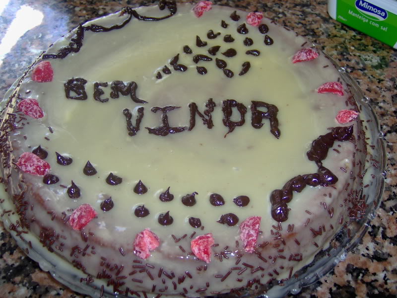 bolo de chocolate branco de boas vindas á belinha-doce Receitas2312