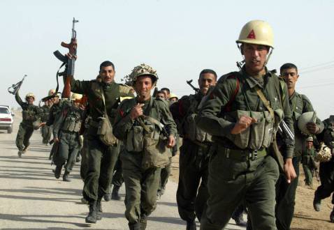 صور البسة و شعارات و رتب الجيش العراقي السابق : 2024373